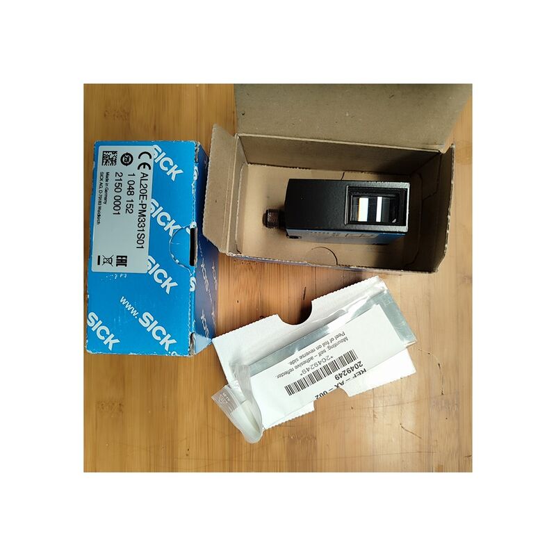 New and Original SI-CK Sensor or Switch LE20-2611 DC 24V,-30%...+20% Ident No 6020340