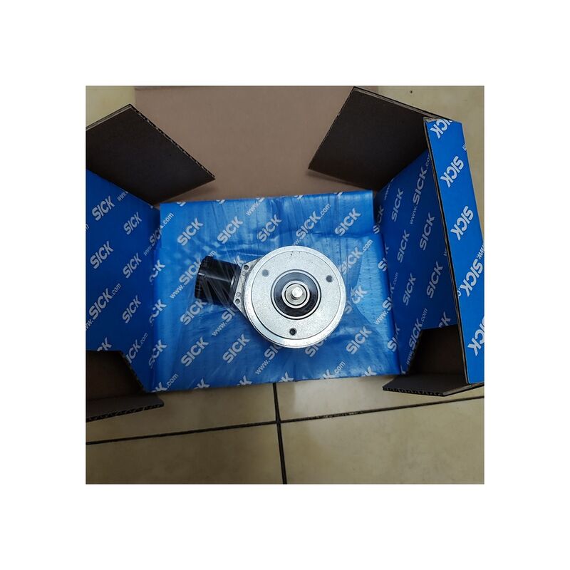 New and Original SI-CK Sensor or Switch LE20-2611 DC 24V,-30%...+20% Ident No 6020340
