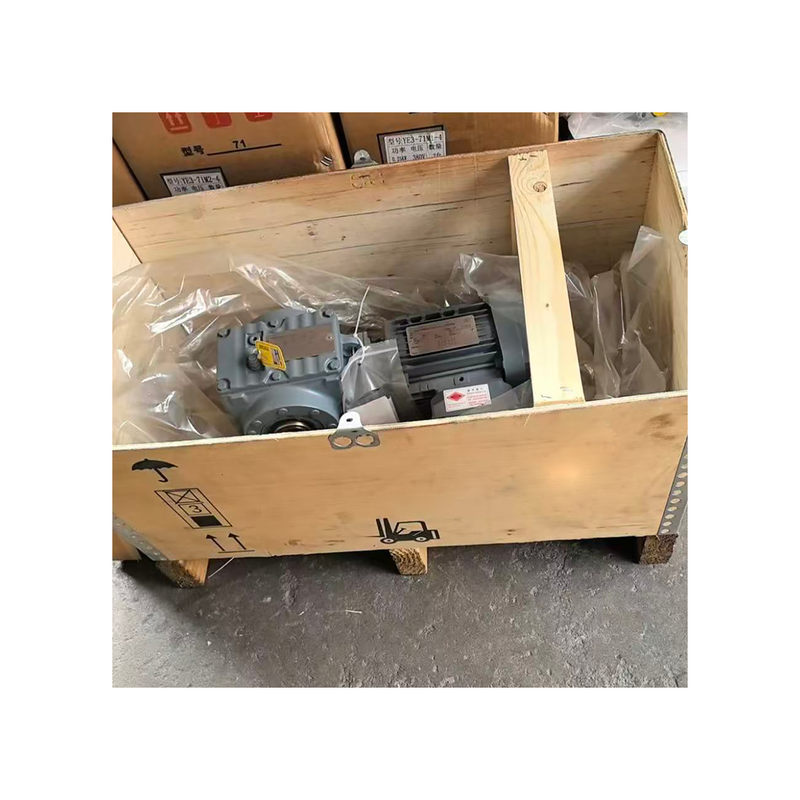 Original S-E-W KF57 Gearmotor DRE90L4 IE2 1.5kW Right Angle Gearbox