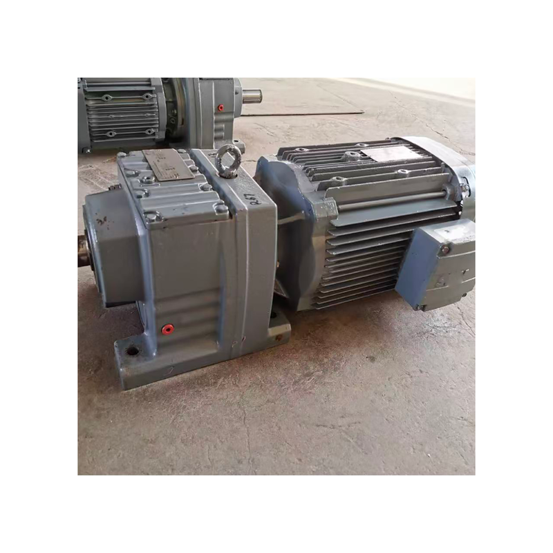 R67 DRE132S4 Inline Helical Gear Motor 4.0kW Industrial Grade Durable 3 Phase Gear Motor