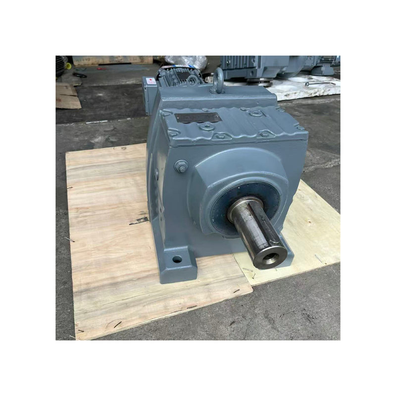 High Ratio R97/R57 DRE90L4 Combination Industrial Gearmotor For Low Speed Heavy Duty Conveyor