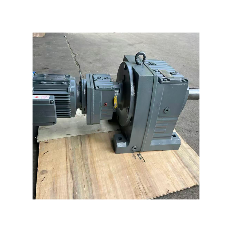High Ratio R97/R57 DRE90L4 Combination Industrial Gearmotor For Low Speed Heavy Duty Conveyor