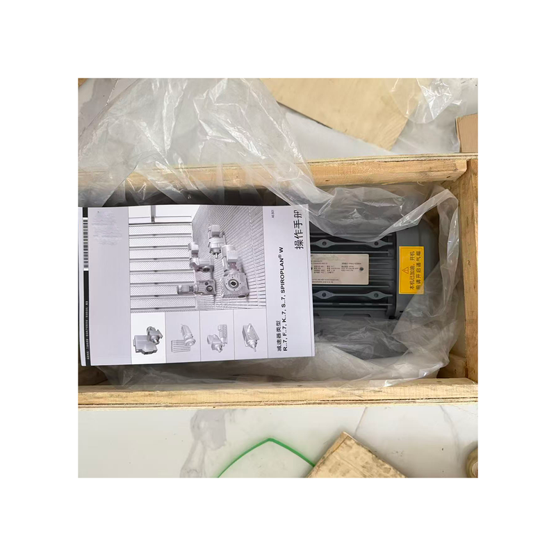 High Torque S67 DRE90M4 TF Right Angle AC Gearmotor IE3 Energy Saving For Conveyors