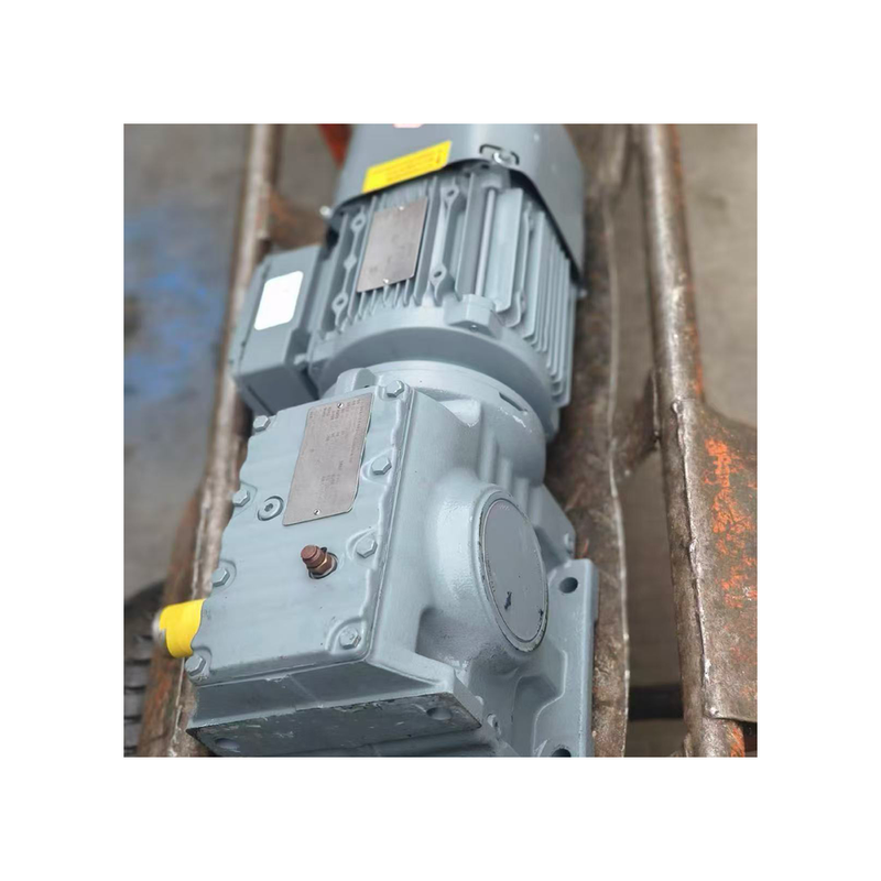 S67 DRS90M4/BE2/HR Helical Worm Gear Unit 1.5kW With Manual Release